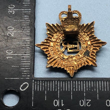 Lade das Bild in den Galerie-Viewer, Original British Army Cap Badge - Royal Army Service Corps - The Militaria Shop