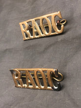 Load image into Gallery viewer, Original WW2 British Army RAOC Army Ordninance Corps Brass Shoulder Title Pair - The Militaria Shop