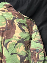 Load image into Gallery viewer, Genuine British Army Jungle Pattern DPM Combat Jacket Smock - Size 160/104 - The Militaria Shop