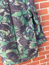 Load image into Gallery viewer, Surplus British Army DPM Smock Combat Size 180/96 - The Militaria Shop