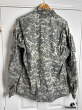 Charger l'image dans la galerie, Surplus US Army ACU Combat Uniform Jacket-Large X Long - The Militaria Shop