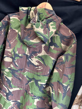 Load image into Gallery viewer, British Army DPM Camouflaged jacket Smock Windproof -Size 170/96 - The Militaria Shop