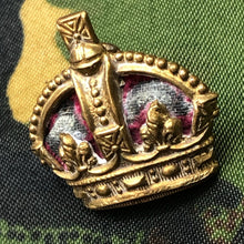 Load image into Gallery viewer, Original WW1/WW2 British Army Rank Crown - The Militaria Shop