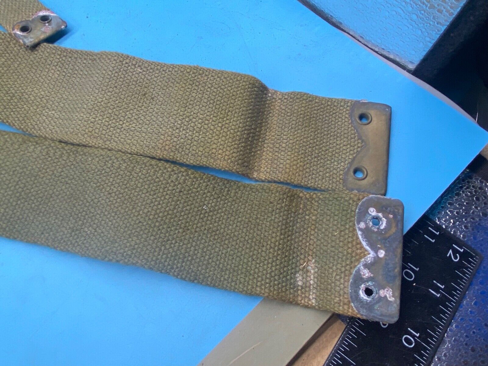 Original Pair of WW2 British Army 37 Pattern Khaki Canvas L-Straps - The Militaria Shop