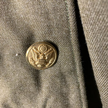 Lade das Bild in den Galerie-Viewer, Original WW2 US Army Class A Dress Jacket 1942 - Private Ryan Prop - 38" Regular - The Militaria Shop