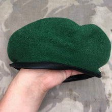 Lade das Bild in den Galerie-Viewer, Genuine British Army Forces Beret - Adjutant Generals Corps - Size 59 - The Militaria Shop