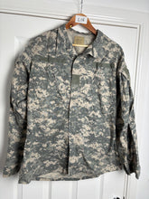 Load image into Gallery viewer, Surplus US Army ACU Combat Uniform Jacket-Medium Long - The Militaria Shop