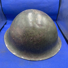 Lade das Bild in den Galerie-Viewer, Original WW2 Mk3 Canadian / British Army Turtle Helmet High Rivet - The Militaria Shop
