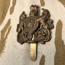 Charger l'image dans la galerie, Original WW1 / WW2 British Army General Service Corps Cap Badge - The Militaria Shop