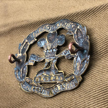 Load image into Gallery viewer, Original WW1 British Army South Lancashire Regiment Cap Badge - The Militaria Shop