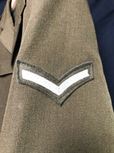 Lade das Bild in den Galerie-Viewer, Grade 1 Used British Army No.2 Air Corps Dress Uniform Jacket - Size 170/100/84 - The Militaria Shop