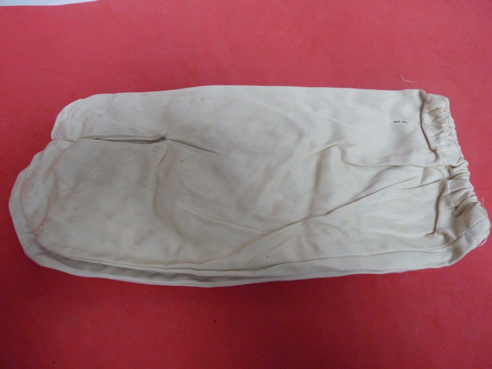 Original WW2 British Army Gunners Winter White Gloves - 1942 - The Militaria Shop