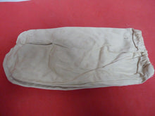 Load image into Gallery viewer, Original WW2 British Army Gunners Winter White Gloves - 1942 - The Militaria Shop
