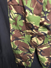 Charger l'image dans la galerie, Genuine British Army DPM Camouflaged Lightweight Trousers - Size 80/72/88 - The Militaria Shop
