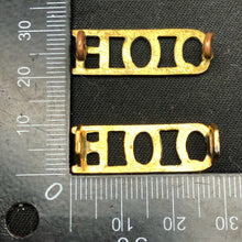 Load image into Gallery viewer, Original WW1/WW2 British Army Queen's Own Hussars Q.O.H Shoulder Title Set - The Militaria Shop