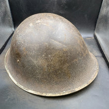 Charger l'image dans la galerie, Original WW2 British/Canadian Army Mk3 "Turtle" Combat Helmet - The Militaria Shop