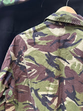 Lade das Bild in den Galerie-Viewer, Genuine British Army DPM Camouflaged Combat Field Jacket - Size 170/112 - The Militaria Shop