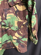 Lade das Bild in den Galerie-Viewer, Genuine Army Surplus British DPM Camouflaged Combat Smock Jacket - Size 170/104 - The Militaria Shop