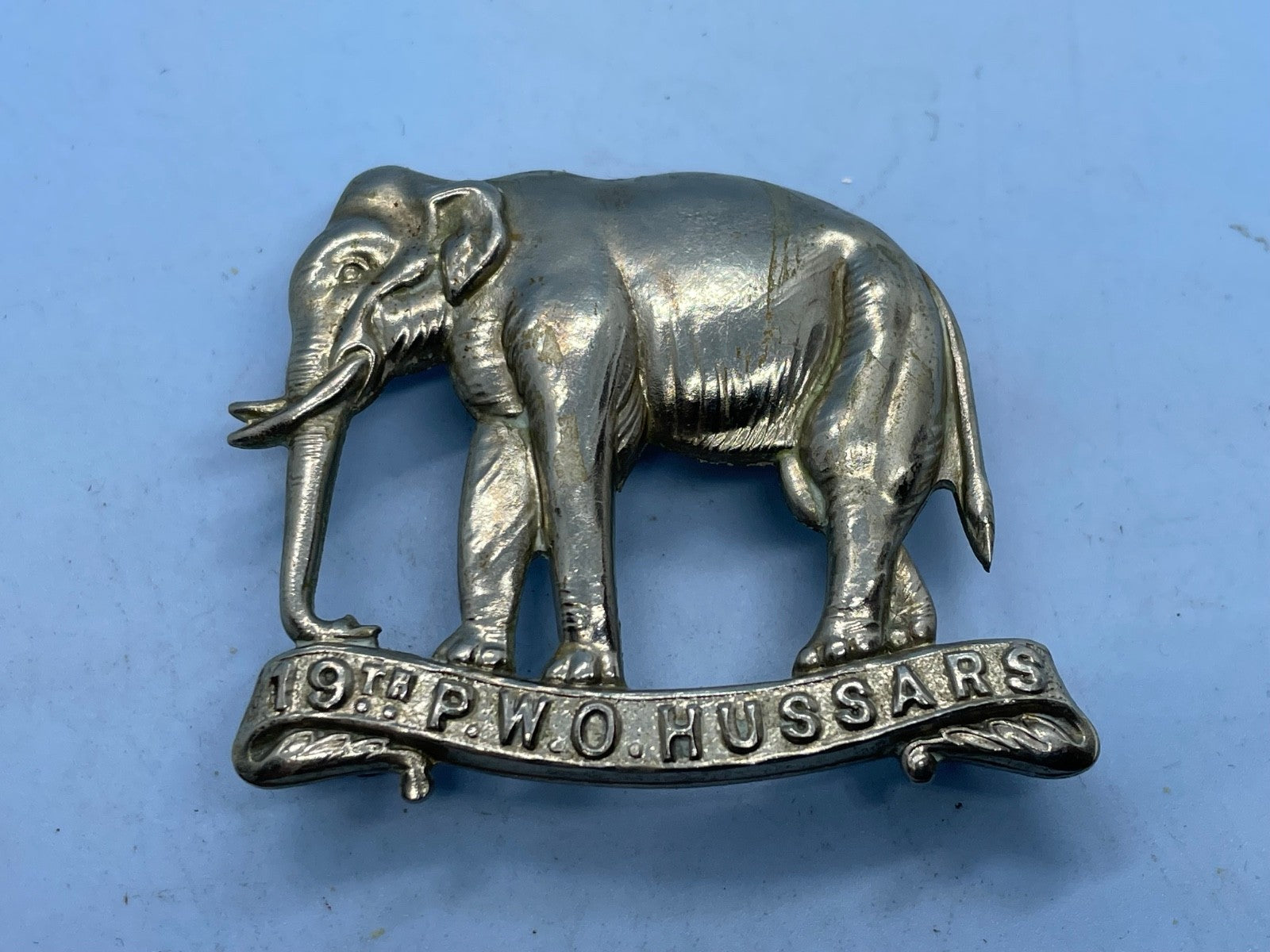 British Army - 19th Prince of Wales's Own Hussars Slouch Hat Badge - The Militaria Shop