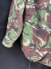 Lade das Bild in den Galerie-Viewer, Genuine British Army DPM Camouflaged Combat Field Jacket - Size 170/96 - The Militaria Shop