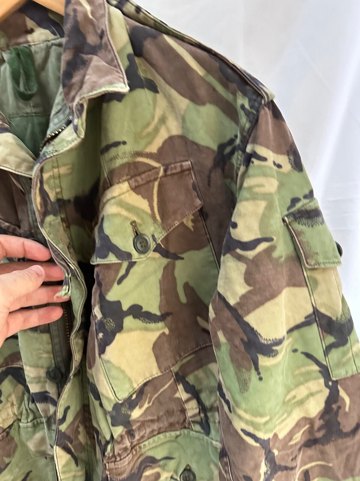 Genuine British Army Surplus DPM Camouflaged 1968 Pattern Smock - Size 40" Chest - The Militaria Shop