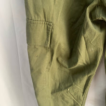 Load image into Gallery viewer, Genuine British Army Surplus OD Green Lightweight Combat Trousers Size 75/80/96 - The Militaria Shop