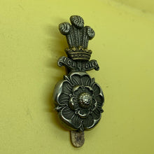 Load image into Gallery viewer, Original WW1 British Army Cap Badge - Yorkshire Hussars - The Militaria Shop