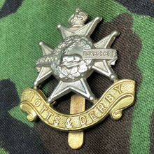 Load image into Gallery viewer, Original British Army Notts & Derby Regiment Beret / Cap Badge - The Militaria Shop
