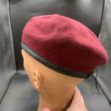 Lade das Bild in den Galerie-Viewer, Genuine British Army Airborne Forces Paratrooper Beret - Size 56 - The Militaria Shop