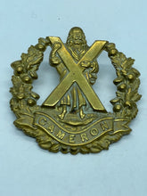 Charger l'image dans la galerie, Original WW1 / WW2 British Army Cameron Highlanders Cap Badge in Brass - The Militaria Shop