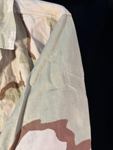 Charger l'image dans la galerie, Gulf War US Army DCU Camouflaged Combat Field Coat/Jacket - Large/Long - The Militaria Shop
