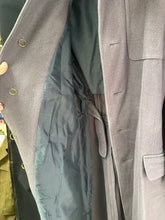 Charger l'image dans la galerie, Genuine British Army Surplus Household Guards Greatcoat Overcoat Size 182/92 - The Militaria Shop