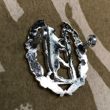 Load image into Gallery viewer, Genuine British Army Badge Queen's Own Warwickshire and Worcestershire Yeomanry - The Militaria Shop