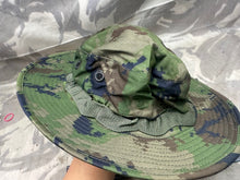 Load image into Gallery viewer, Genuine US Army Jungle Camouflage Boonie Sun Hat Hot Weather Type II - Size 8 - The Militaria Shop