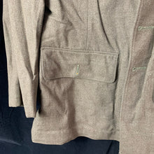 Lade das Bild in den Galerie-Viewer, Original WW2 US Army Class A Dress Jacket 1942 - Private Ryan Prop - 39" Large - The Militaria Shop