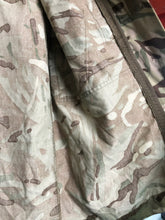 Lade das Bild in den Galerie-Viewer, British Army MTP Camouflaged Combat Jacket Warm Weather - Size 40" Chest - The Militaria Shop