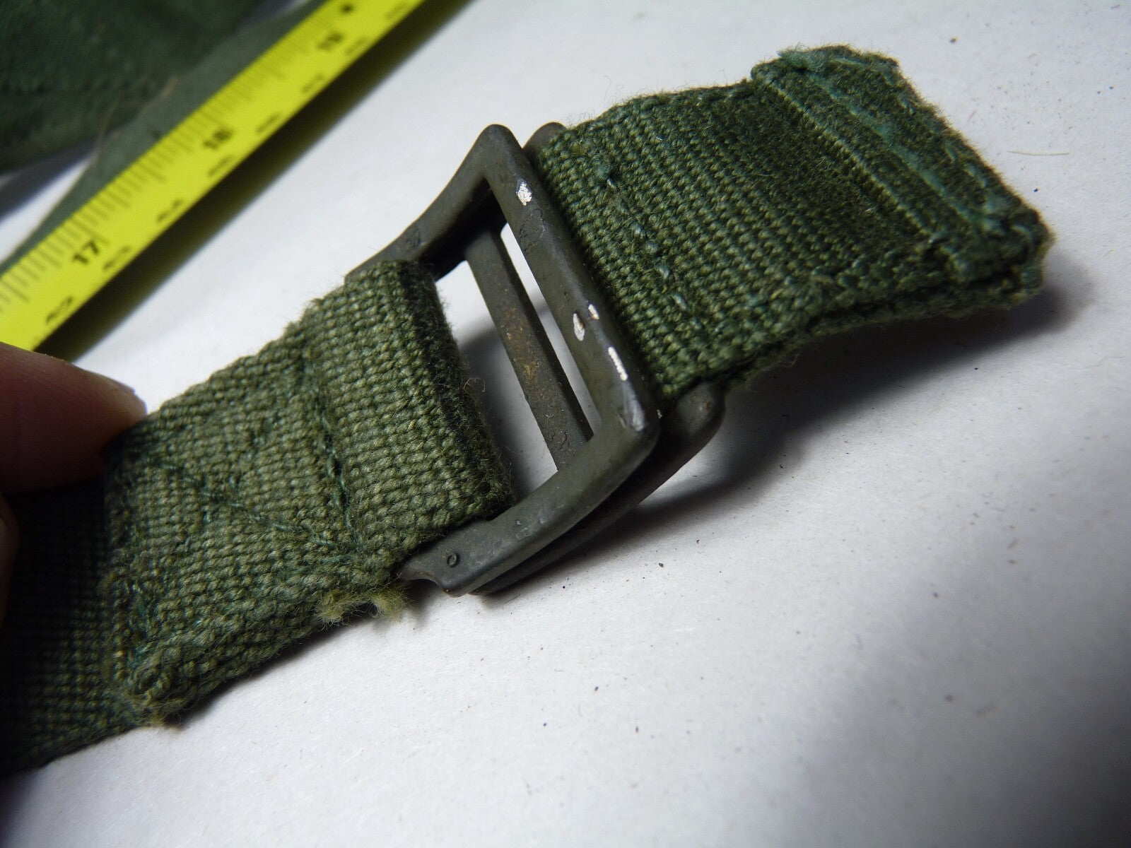 Original WW2 British Army 44 Pattern Shoulder / Extended Equipment Strap - 1945 - The Militaria Shop