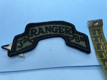 Load image into Gallery viewer, Original US Army - 3rd RANGER Battalion Shoulder Badge - The Militaria Shop