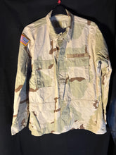 Charger l'image dans la galerie, Gulf War US Army DCU Camouflaged Combat Field Coat/Jacket - Large/Long - The Militaria Shop