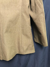 Lade das Bild in den Galerie-Viewer, British Army Grade 1 No.2 Dress Uniform Jacket - Size 170/100/84 - The Militaria Shop