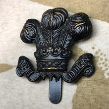 Load image into Gallery viewer, Genuine British Army WW2 Denbighshire Hussars Cap Badge - The Militaria Shop