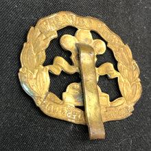 Lade das Bild in den Galerie-Viewer, Original WW2 British Army Cap Badge - South Lancashire Prince of Wales Volunteer - The Militaria Shop