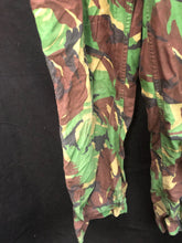 Charger l'image dans la galerie, Genuine British Army 68 Pattern DPM Trousers - Size 28" Waist - The Militaria Shop