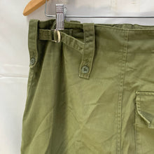 Charger l'image dans la galerie, Genuine British Army Surplus Lightweight Men's Trousers - Size 31" Waist - The Militaria Shop