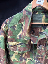 Lade das Bild in den Galerie-Viewer, Genuine British Army DPM Camouflaged Combat Field Jacket - Size 180/96 - The Militaria Shop