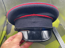 Lade das Bild in den Galerie-Viewer, Original British Army Royal Engineers Corps Peaked Cap - The Militaria Shop