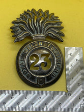 Load image into Gallery viewer, Original British Army Victorian 23rd Foot Royal Welsh Fusiliers Glengarry Badge - The Militaria Shop