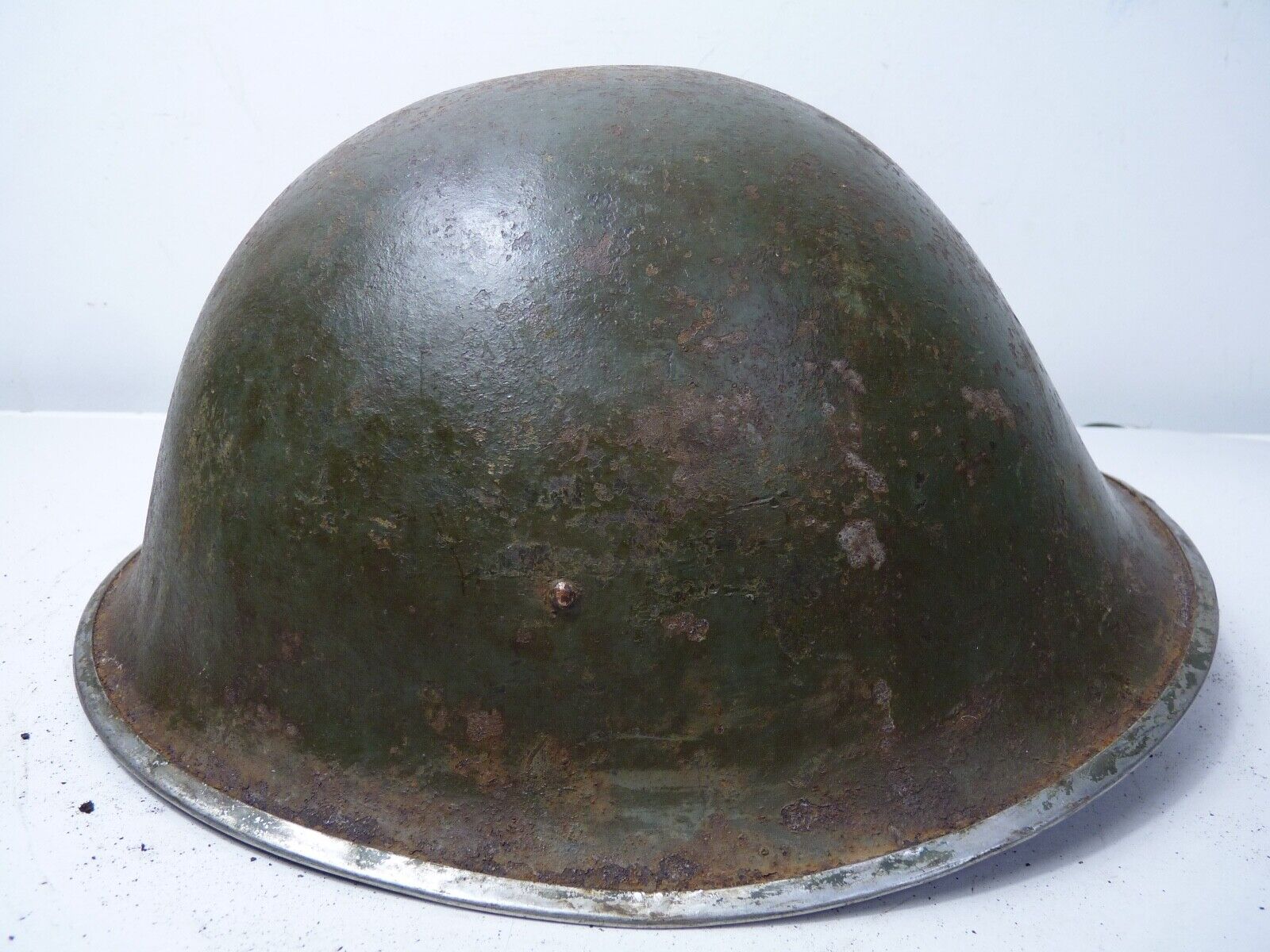 Mk3 Canadian / British Army Original WW2 Turtle Helmet High Rivet - The Militaria Shop