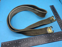 Charger l'image dans la galerie, Original British Army 1949 Dated SMLE Canvas Carrying Sling - The Militaria Shop
