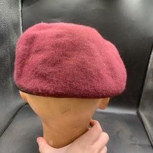 Lade das Bild in den Galerie-Viewer, Genuine British Army Airborne Forces Paratrooper Beret - Size 56 - The Militaria Shop